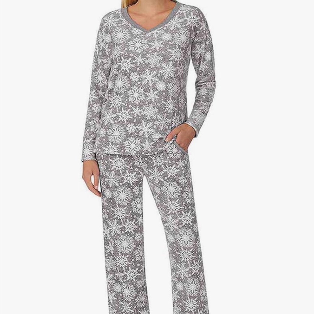 Nautica Womens Pajamas -Cozy Silky Fleece- 2 Piece Long Sleeve Winter Sleepwear